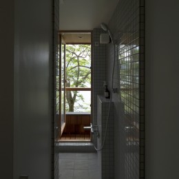 野尻湖の小さな家 (浴室)