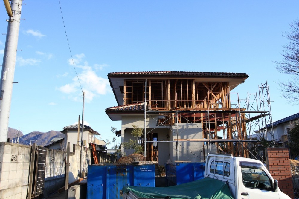 木造築30年「フルリノベーション+増築」で二世帯住宅に改築　OUCHI-23 (スケルトンに解体して耐震補強を行った)