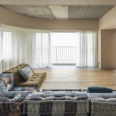 真鶴・O house 〜海を一望するリゾートマンションのリノベーション〜の写真 リビング