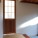 日本家屋の平屋をアンティークにリノベ（信楽の家リノベーション）の写真 玄関