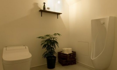 トイレ｜アイアンフレームを使ったオシャレなカフェ（cafe CICERO）