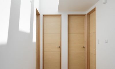 056平塚Kさんの家 (階段ホール)