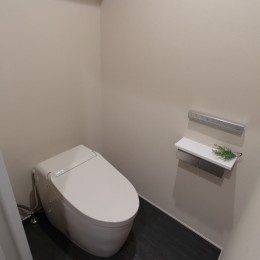 自分らしい暮らしを形にした中古マンションリノベーション (トイレ)