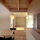 東松山のＬ型ボックス／Ｍｏさんの家の写真 畳スペースと全開閉引き戸でつながるﾘﾋﾞﾝｸﾞ･ﾀﾞｲﾆﾝｸﾞ
