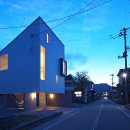 tomi house (外観)