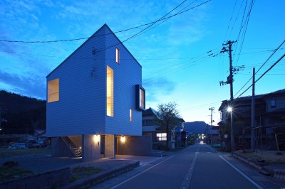 外観 (tomi house)