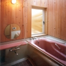 鉄と杉／Ｋａさんの家の写真 ２階浴室