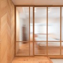 豊島区Ｗさんの家の写真 丁度良い揺らぎと透明感のガラスの壁