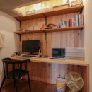 和洋折衷のインダストリアル空間の写真 書斎