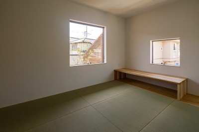 和室 (elnath/平面的、立体的な斜めの壁によって構成された空間を考えてみる。)