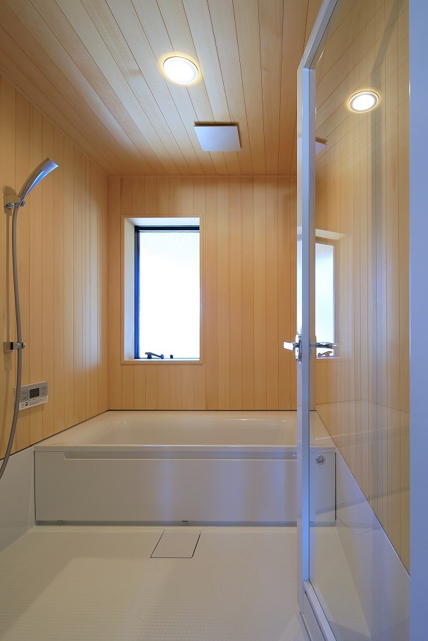 バス/トイレ事例：浴室（清武町の家～素材感を愉しむ家～）