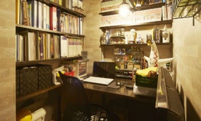 お気に入りの雑貨に囲まれたニューヨークカフェスタイルのお家 (書斎)