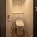 マンションリフォーム『Industrial styleと畳フローリングの融合』の写真 トイレ