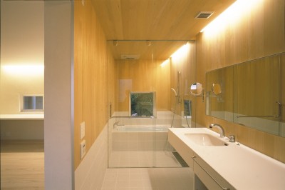 浴室 (湯の山の住宅)