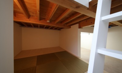 建もの探訪で放送　ピアノ室のある狭小住宅・スキップフロアを生かしたOUCHI-29 (床下収納)