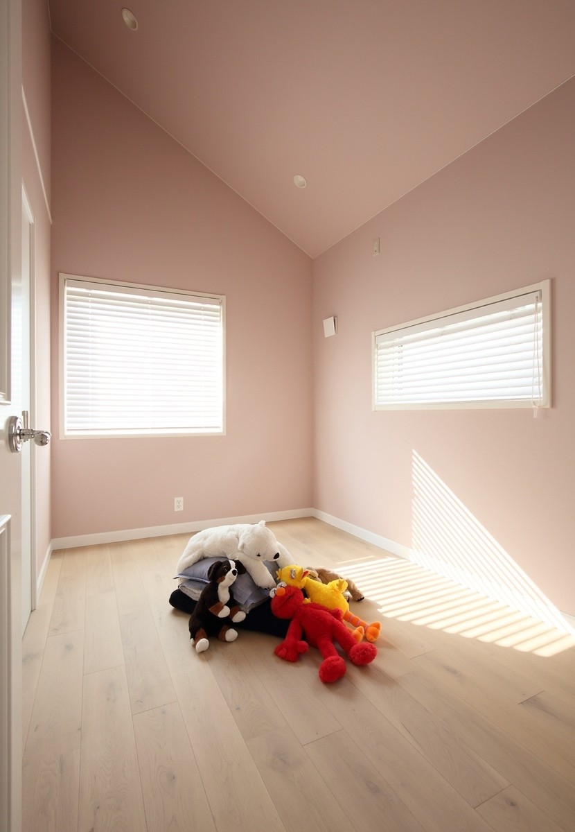 子供部屋事例：優しいピンク色の子供部屋（F邸）