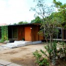 印旛の家　－終の棲家　緑の中に建つ平屋－の写真 外観