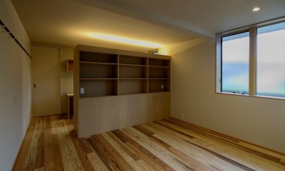 『上駒沢の家』プライベートを大切にした二世帯住宅 (寝室)