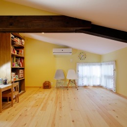 築50年木造の家-古きよき姿を残しながら住み継ぐリノベーション- (優しいパステルカラーの子供部屋)