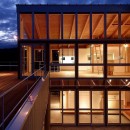 二世帯で楽しく暮らす家｜吾妻川の家の写真 外観夜景