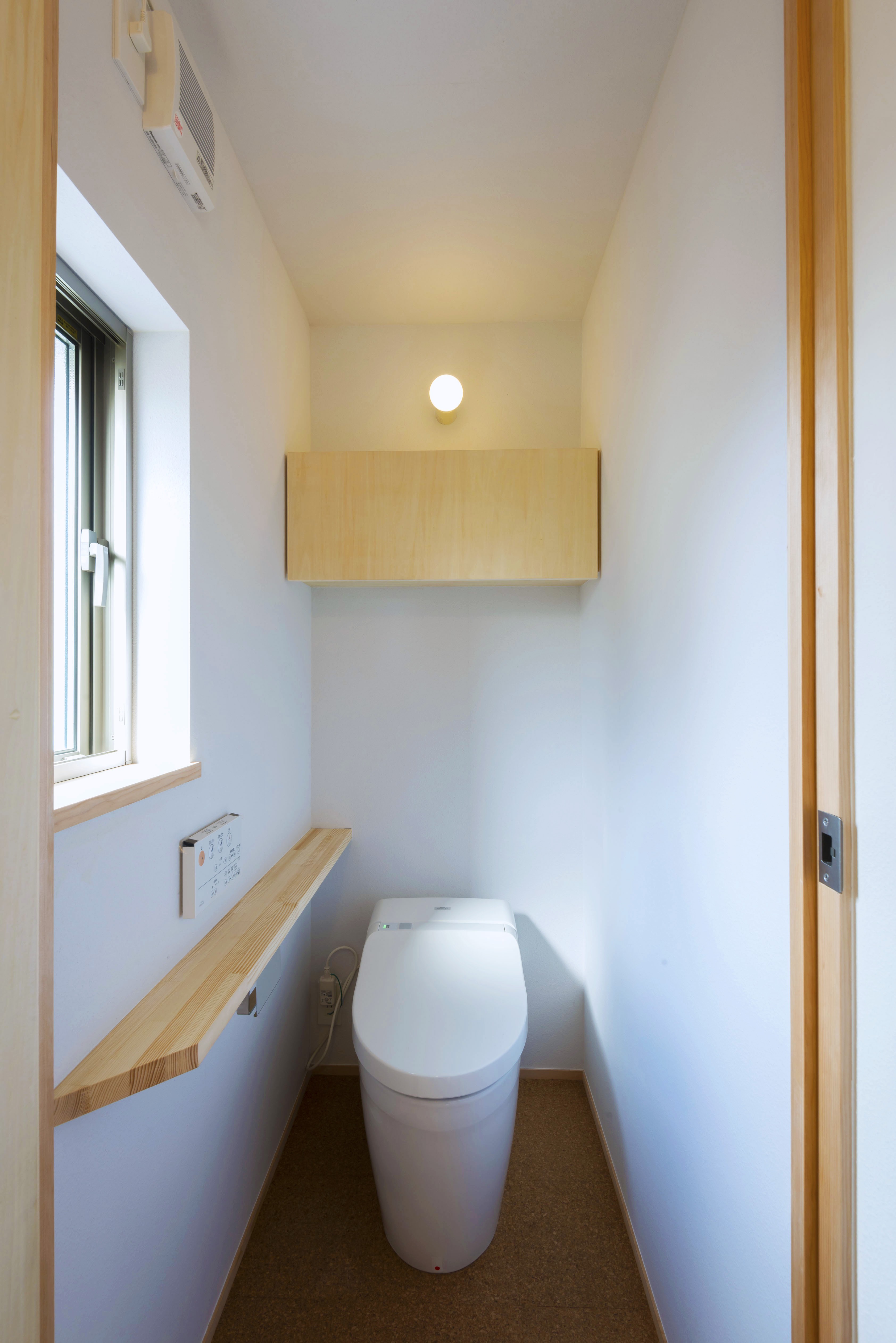 トイレ 五つ葉の家 狛江市 注文住宅 バス トイレ事例 Suvaco スバコ