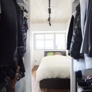 コンパクトな空間を無駄なく活用して快適にの写真 寝室