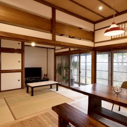 城下町の昭和レトロな日本家屋