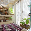 カラフルな異素材ハウスの写真 寝室