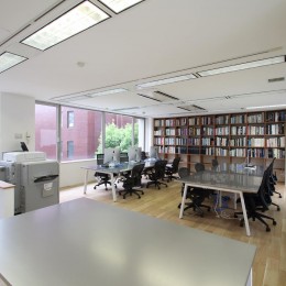 居心地の良いオフィス空間でクリエイティブな発想を。