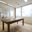居心地の良いオフィス空間でクリエイティブな発想を。の写真 会議室