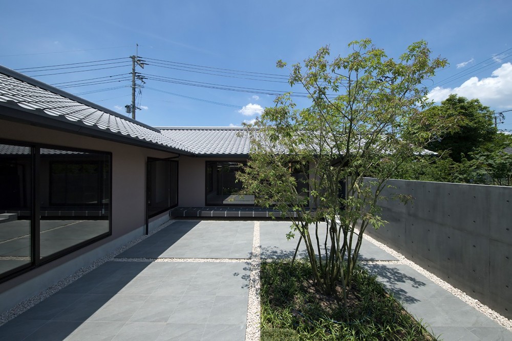 山隈の家 (中庭)