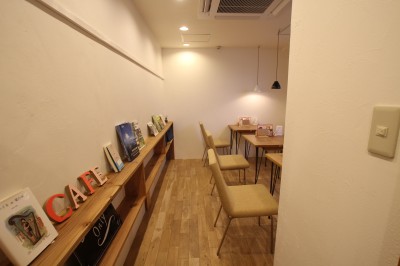 通路 (【大阪市 店舗】女性オーナーの雰囲気いっぱいのカフェ)