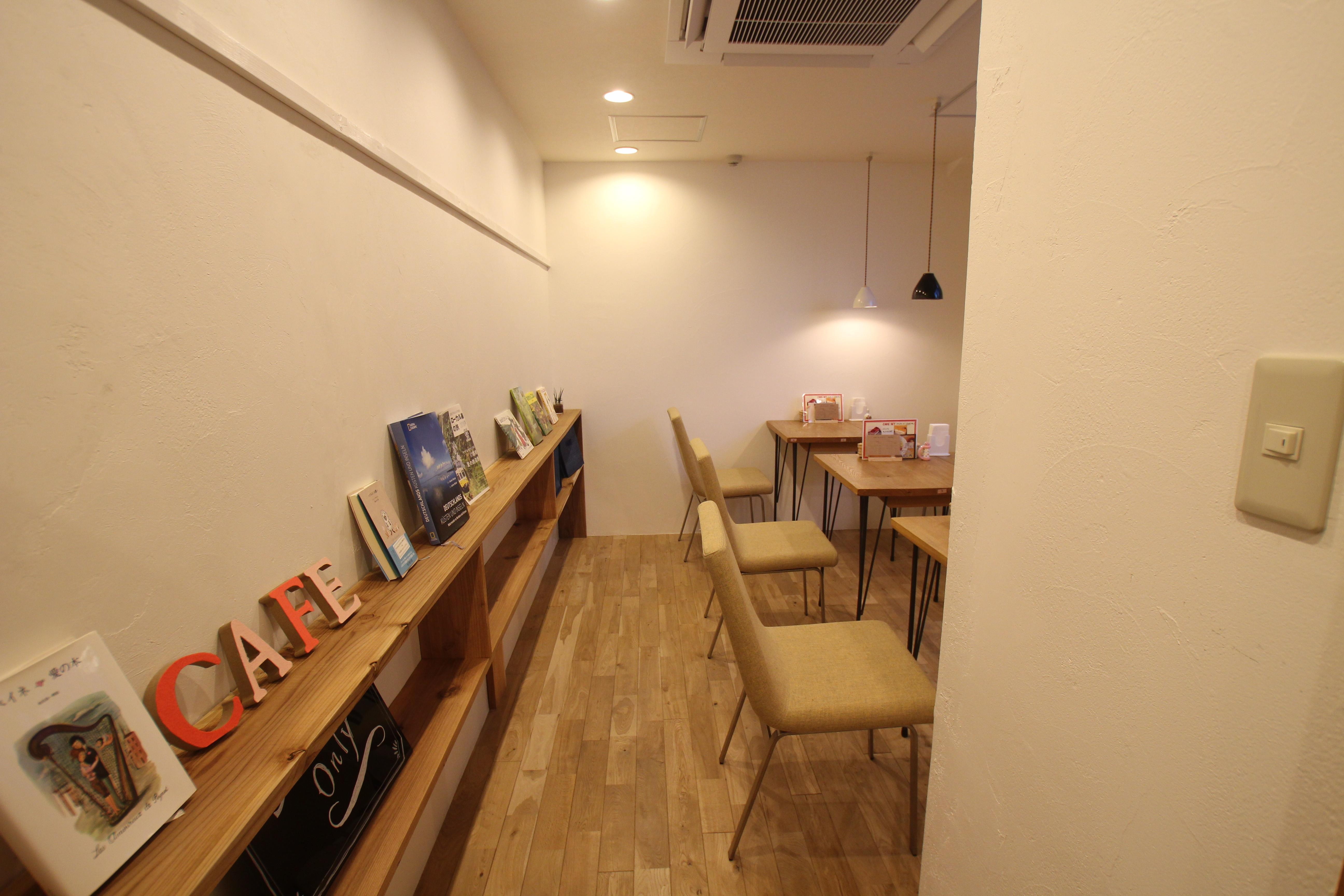その他事例：通路（【大阪市 店舗】女性オーナーの雰囲気いっぱいのカフェ）