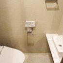 柔らかな灯りの間接照明の写真 トイレ