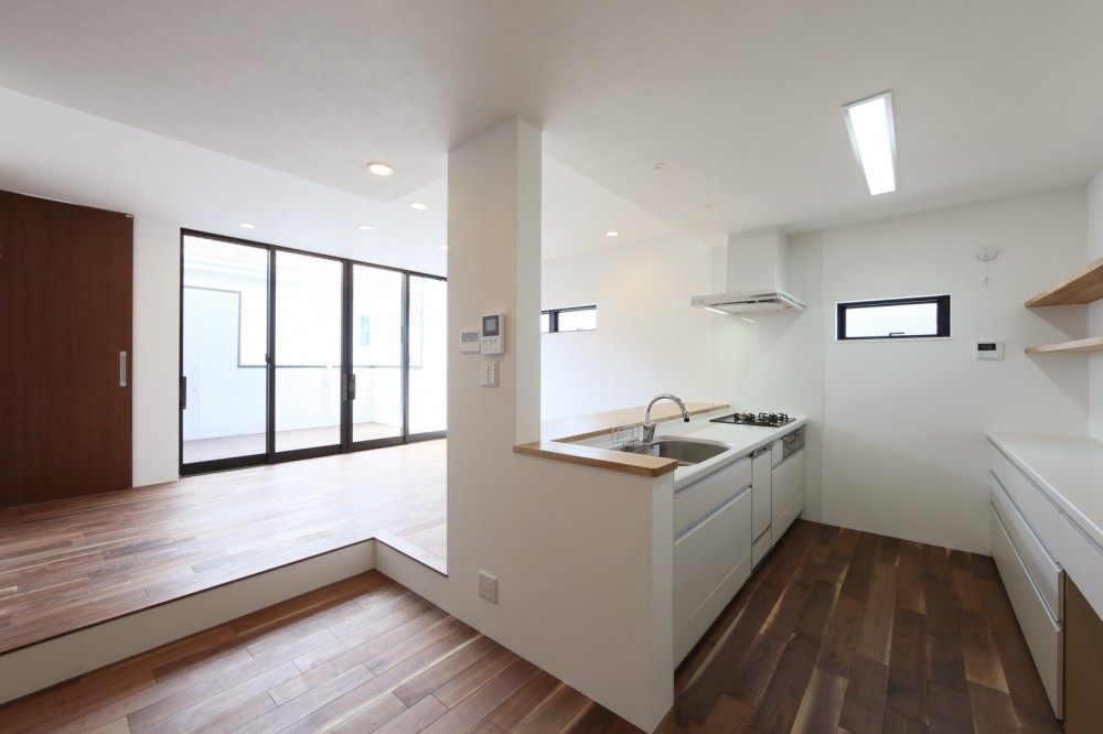 キッチンから空が見える癒し空間のある家 注文住宅事例 Suvaco スバコ