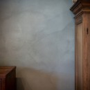 褪光の家の写真 壁のペイントの素材感