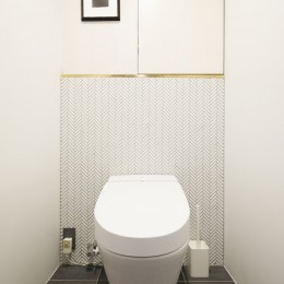 S邸-素材選びにこだわって、シンプルな家が個性的に (トイレ)