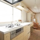 大阪府Ｍさん邸：古い一軒家がフレンチカジュアルな広々ＬＤＫにの写真 キッチン