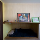 再販物件を部分リノベーション　理想のわが家の実現の写真 ２段ベッドで間仕切られた子ども室