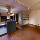 sabai  上質な大人の空間に仕上げる隠れ家のようなマンションリノベの写真 ダイニングキッチン1