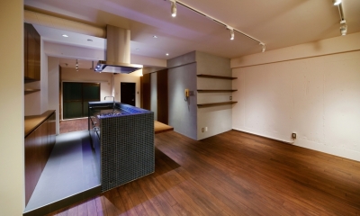 ダイニングキッチン1｜sabai  上質な大人の空間に仕上げる隠れ家のようなマンションリノベ