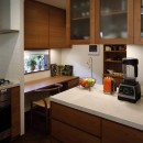 片瀬山の家〜相模湾を一望にするスキップフロアの家〜の写真 キッチン