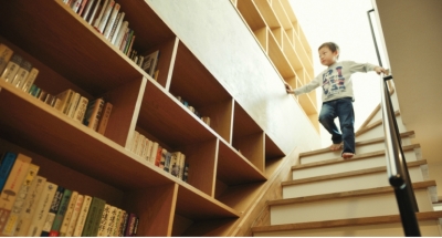 まるで図書室みたい 本棚のある階段 Suvaco スバコ