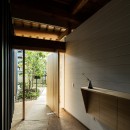 Omoya　-入母屋造の民家の改修-の写真 玄関