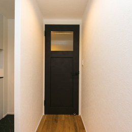 リビングドア 無垢材 白と黒 その他事例 Suvaco スバコ