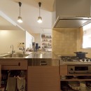 大阪府Mさん邸：オーダーキッチンや広い玄関など「予算内でこんなに！」の写真 造作キッチン