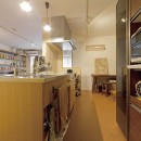 大阪府Mさん邸：オーダーキッチンや広い玄関など「予算内でこんなに！」の写真 造作キッチン