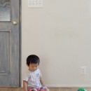 大阪府Tさん邸：子どもの顔が見える安心な間取り空間の写真 無垢の床