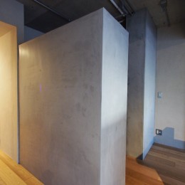 モルタル壁 (コンクリート打ちっぱなしで無機質な空間に。～T様邸マンションリノベーション～)