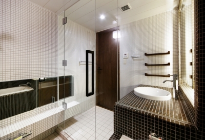 洗面室1 (Nzuri  昭和初期の面影を残す京町家を全面的にリノベーション)